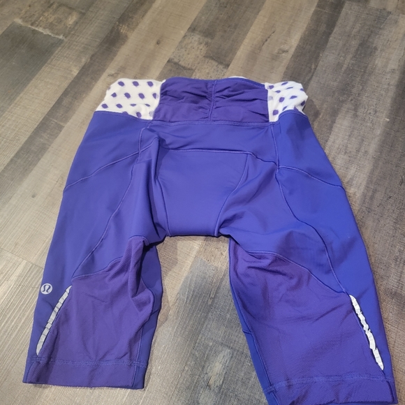 Lululemon presta padded purple cycle shorts size 6 - Picture 5 of 6